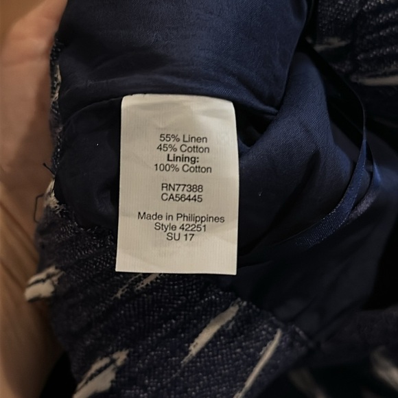 NWT J Crew Linen Sidewalk Mini Skirt-Blue Denim Color with Geometric Design- 14 - Picture 6 of 9